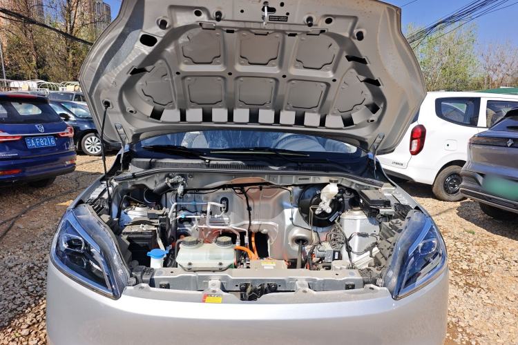 Used Wuling Hongguang New Energy 2024 All-Electric Model 300KM Practical Version Engine Bay
