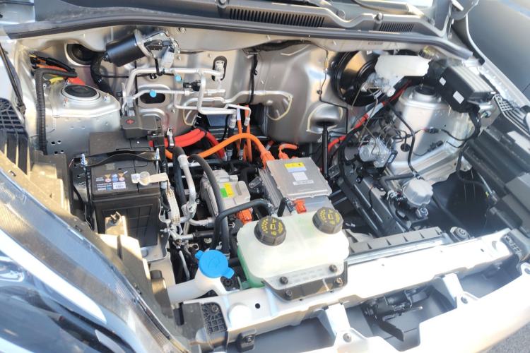 Used Wuling Hongguang New Energy 2024 All-Electric Model 300KM Practical Version Engine Bay