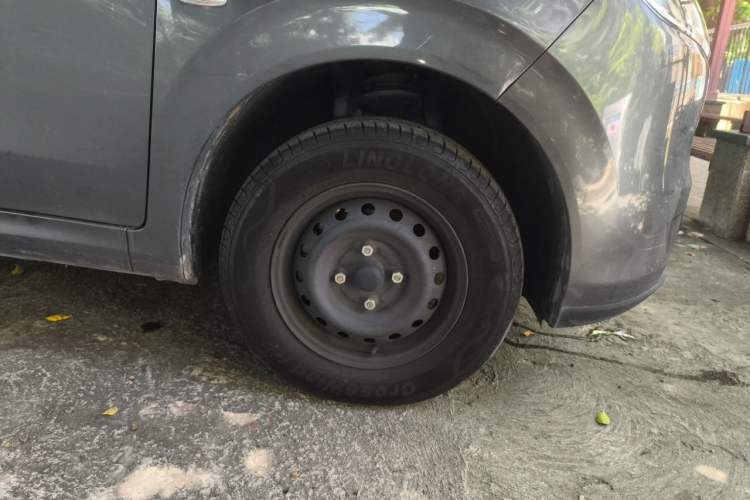 Used Wuling Hongguang New Energy 2024 All-Electric Model 300KM Practical Version Exterior 1