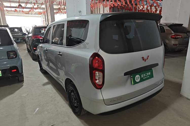 Used Wuling Hongguang New Energy 2024 All-Electric Model 300KM Standard Version Exterior 2