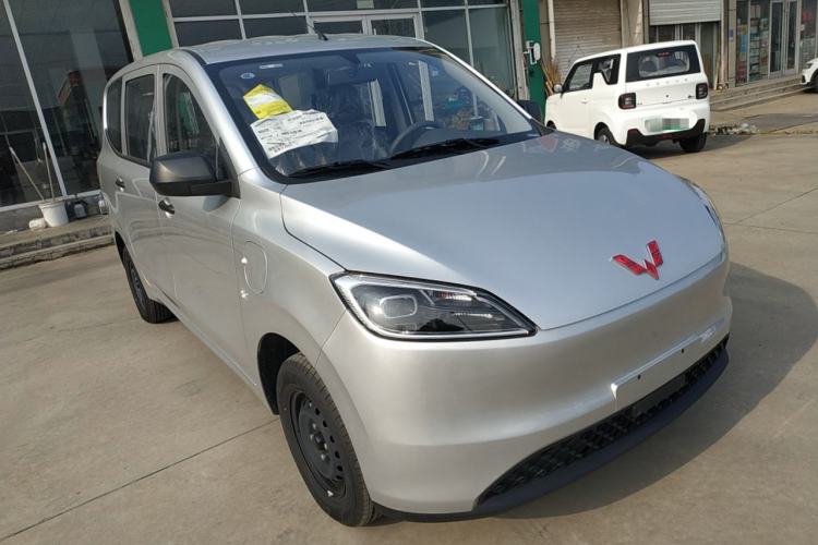 Used Wuling Hongguang New Energy 2024 All-Electric Model 300KM Practical Version Exterior 2