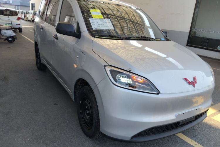 Used Wuling Hongguang New Energy 2024 All-Electric Model 300KM Practical Version Exterior 2