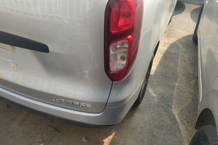Used Wuling Hongguang New Energy 2024 All-Electric Model 300KM Standard Version Exterior 3