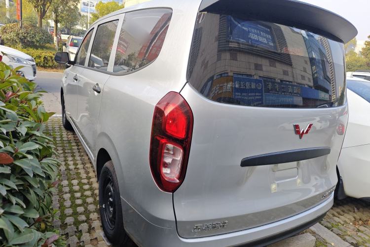 Used Wuling Hongguang New Energy 2024 All-Electric Model 300KM Practical Version Exterior 3