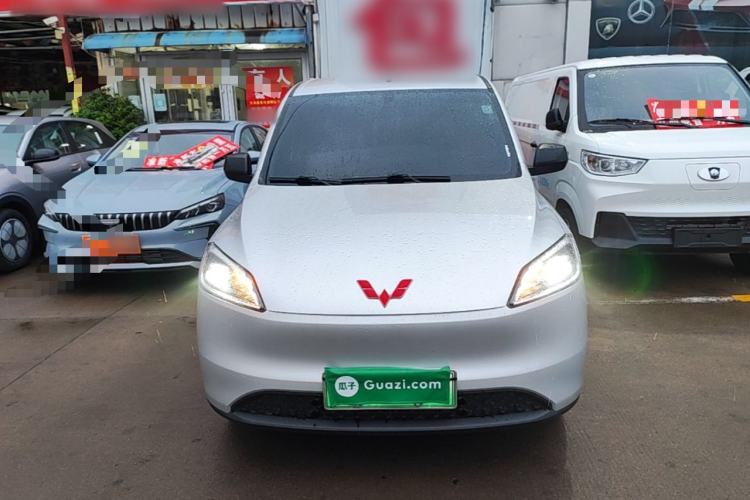 Used Wuling Hongguang New Energy 2024 All-Electric Model 300KM Standard Version Front