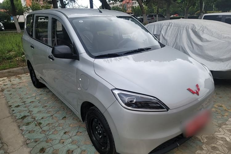Used Wuling Hongguang New Energy 2024 All-Electric Model 300KM Practical Version Front Right 45 Deg