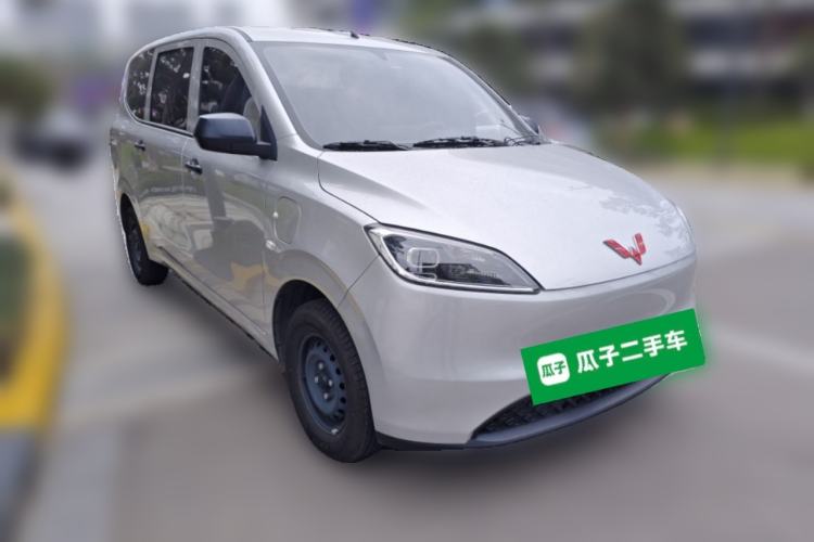 Used Wuling Hongguang New Energy 2024 All-Electric Model 300KM Standard Version Front Right 45 Deg