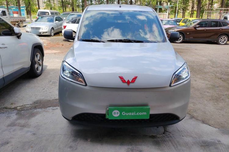 Used Wuling Hongguang New Energy 2024 All-Electric Model 300KM Practical Version Front