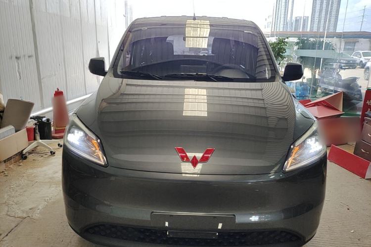 Used Wuling Hongguang New Energy 2024 All-Electric Model 300KM Standard Version Front