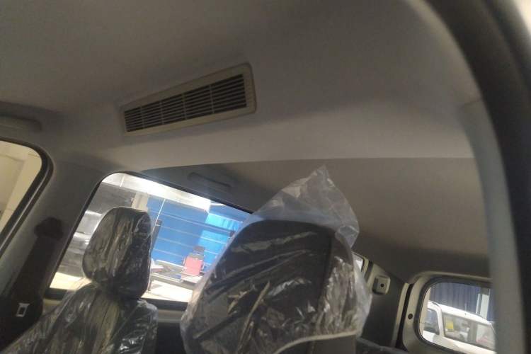 Used Wuling Hongguang New Energy 2024 All-Electric Model 300KM Standard Version Headliner