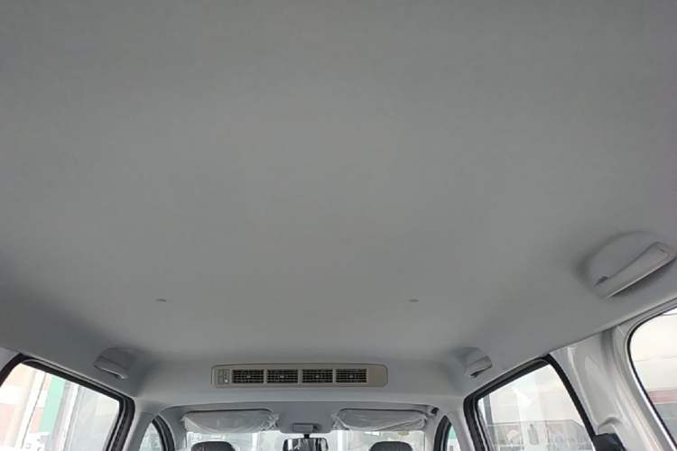 Used Wuling Hongguang New Energy 2024 All-Electric Model 300KM Standard Version Headliner