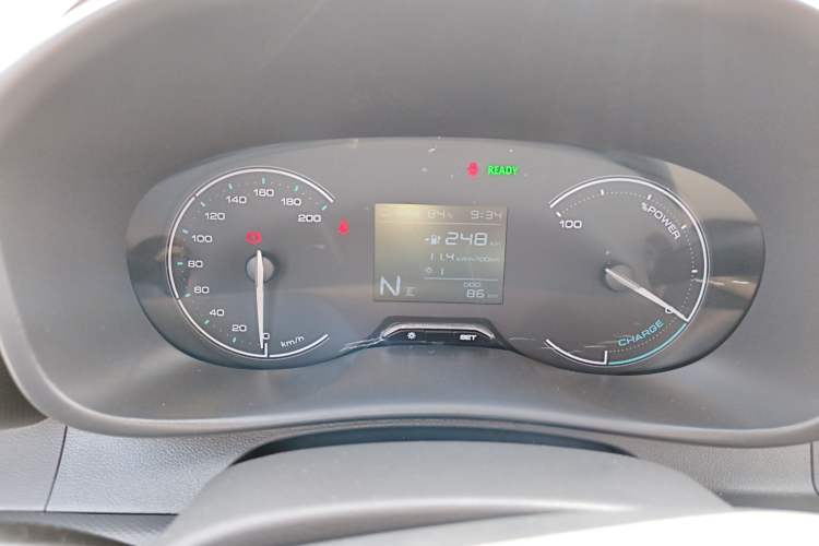 Used Wuling Hongguang New Energy 2024 All-Electric Model 300KM Standard Version Instrument Cluster