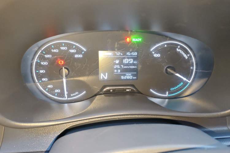 Used Wuling Hongguang New Energy 2024 All-Electric Model 300KM Practical Version Instrument Cluster