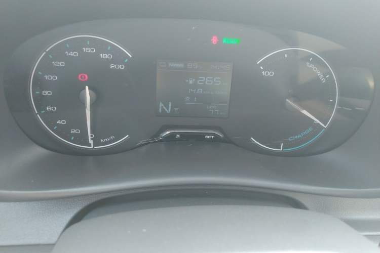 Used Wuling Hongguang New Energy 2024 All-Electric Model 300KM Standard Version Instrument Cluster