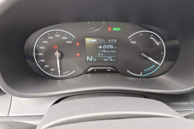 Used Wuling Hongguang New Energy 2024 All-Electric Model 300KM Standard Version Instrument Cluster