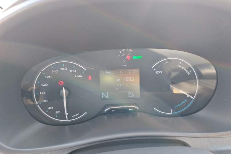 Used Wuling Hongguang New Energy 2024 All-Electric Model 300KM Practical Version Instrument Cluster