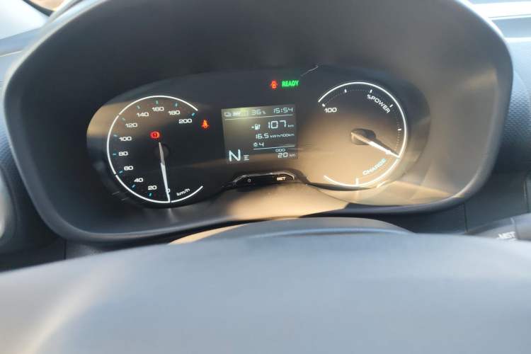 Used Wuling Hongguang New Energy 2024 All-Electric Model 300KM Practical Version Instrument Cluster