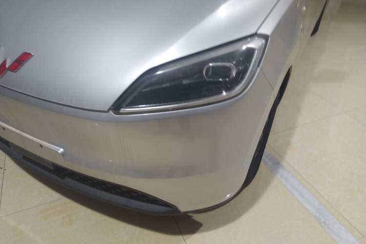 Used Wuling Hongguang New Energy 2024 All-Electric Model 300KM Standard Version Left Front Headlight