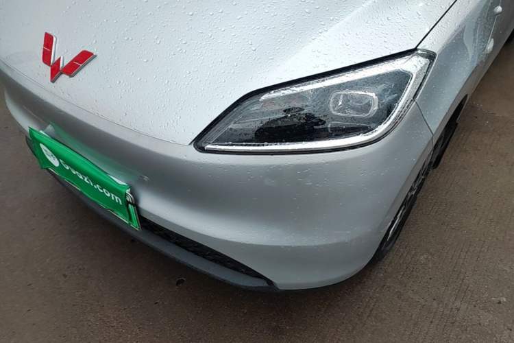 Used Wuling Hongguang New Energy 2024 All-Electric Model 300KM Standard Version Left Front Headlight