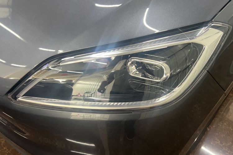 Used Wuling Hongguang New Energy 2024 All-Electric Model 300KM Standard Version Left Front Headlight