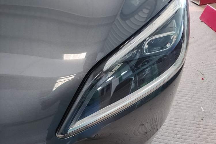 Used Wuling Hongguang New Energy 2024 All-Electric Model 300KM Standard Version Left Front Headlight
