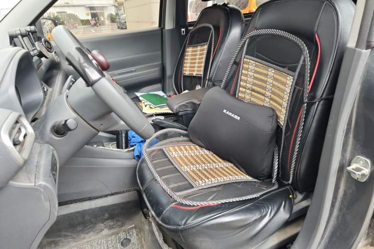 Used Wuling Hongguang New Energy 2024 All-Electric Model 300KM Standard Version Left Front Seat