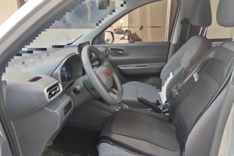 Used Wuling Hongguang New Energy 2024 All-Electric Model 300KM Standard Version Left Front Seat
