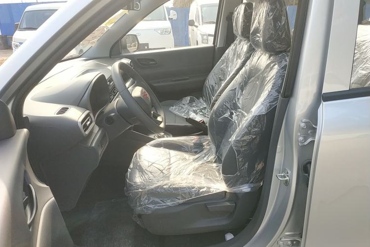 Used Wuling Hongguang New Energy 2024 All-Electric Model 300KM Practical Version Left Front Seat