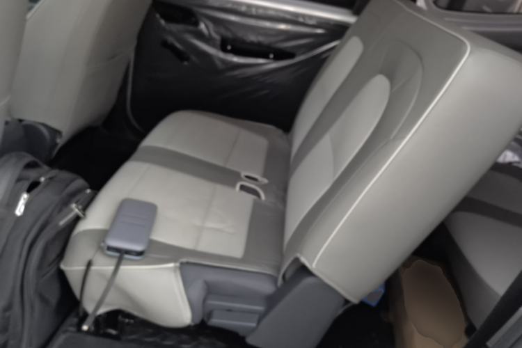 Used Wuling Hongguang New Energy 2024 All-Electric Model 300KM Practical Version Left Rear Seat
