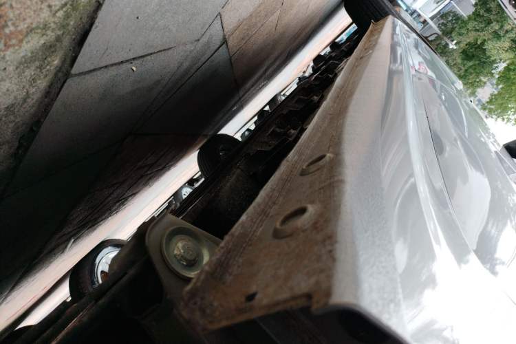 Used Wuling Hongguang New Energy 2024 All-Electric Model 300KM Standard Version Left Side Sill
