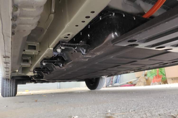 Used Wuling Hongguang New Energy 2024 All-Electric Model 300KM Standard Version Left Side Sill