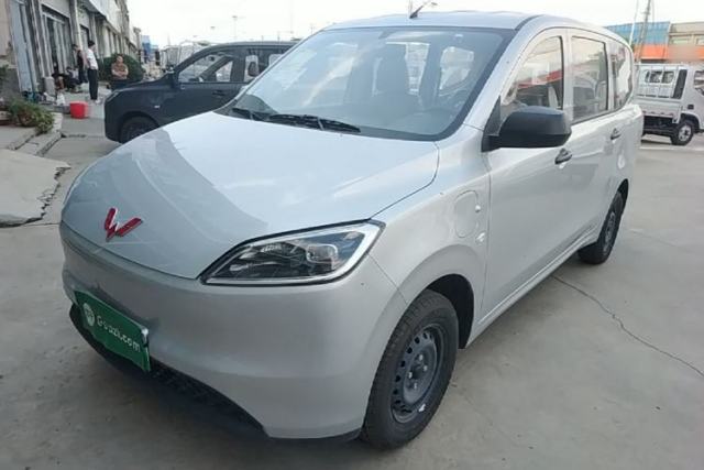 Used Wuling Hongguang New Energy 2024 All-Electric Model 300KM Standard Version