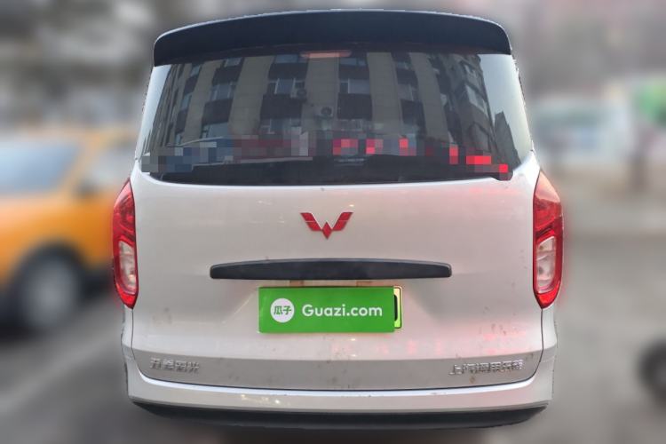 Used Wuling Hongguang New Energy 2024 All-Electric Model 300KM Practical Version Rear