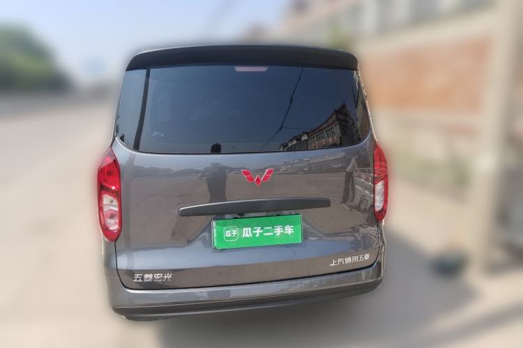 Used Wuling Hongguang New Energy 2024 All-Electric Model 300KM Standard Version Rear