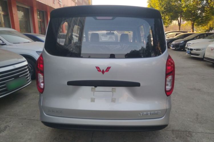Used Wuling Hongguang New Energy 2024 All-Electric Model 300KM Standard Version Rear