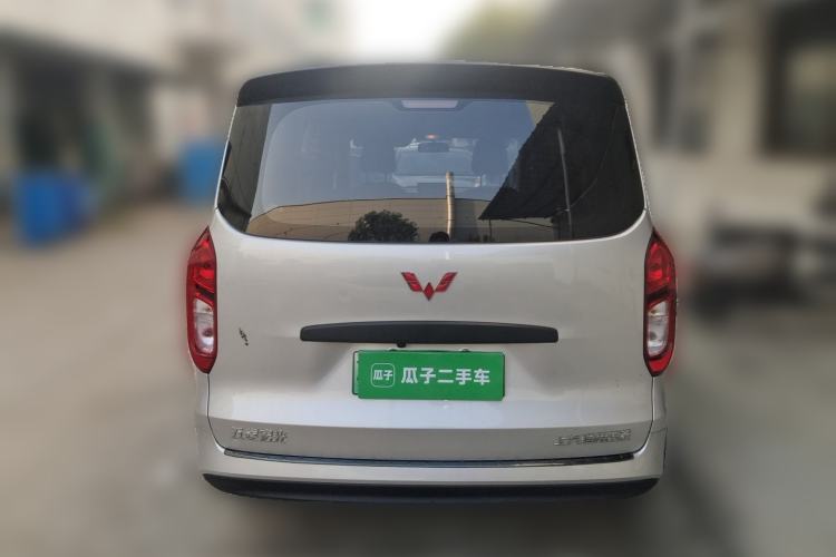 Used Wuling Hongguang New Energy 2024 All-Electric Model 300KM Standard Version Rear