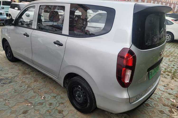 Used Wuling Hongguang New Energy 2024 All-Electric Model 300KM Practical Version Rear Left 45 Deg
