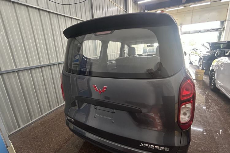 Used Wuling Hongguang New Energy 2024 All-Electric Model 300KM Standard Version Rear