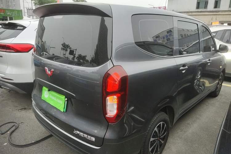 Used Wuling Hongguang New Energy 2024 All-Electric Model 300KM Practical Version Rear Right 45 Deg