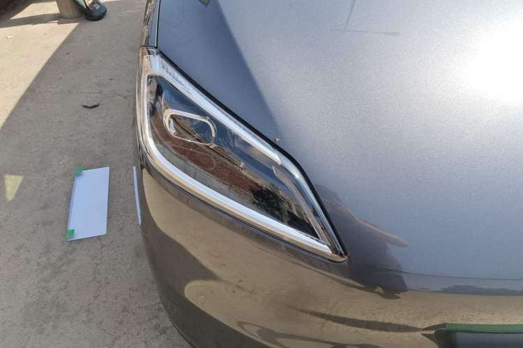 Used Wuling Hongguang New Energy 2024 All-Electric Model 300KM Standard Version Right Front Headlight