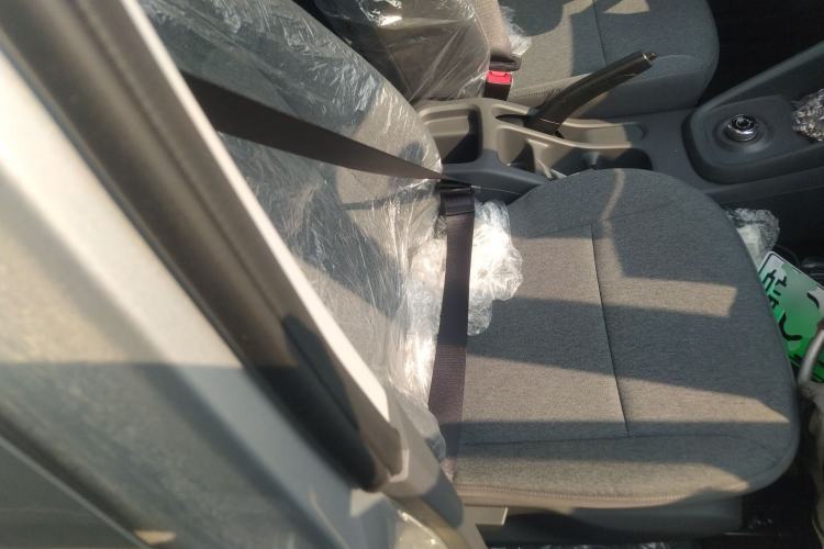 Used Wuling Hongguang New Energy 2024 All-Electric Model 300KM Standard Version Right Front Seat