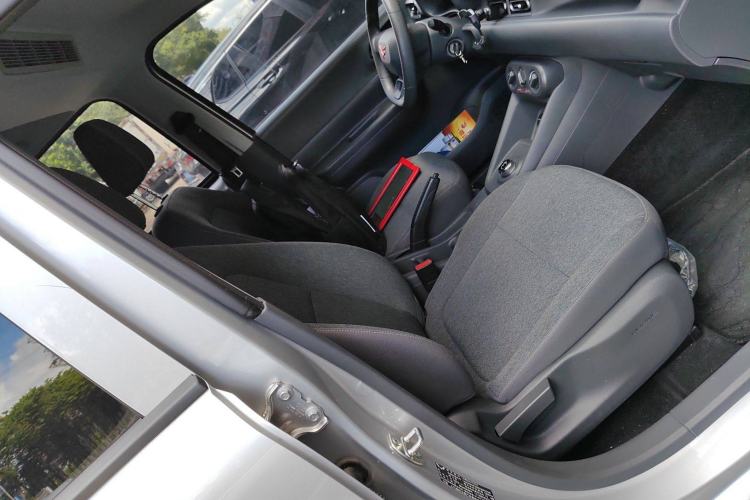 Used Wuling Hongguang New Energy 2024 All-Electric Model 300KM Practical Version Right Front Seat