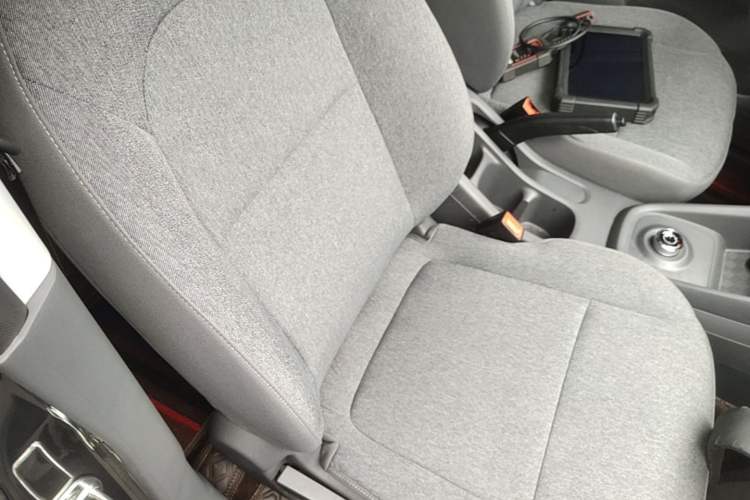 Used Wuling Hongguang New Energy 2024 All-Electric Model 300KM Practical Version Right Front Seat
