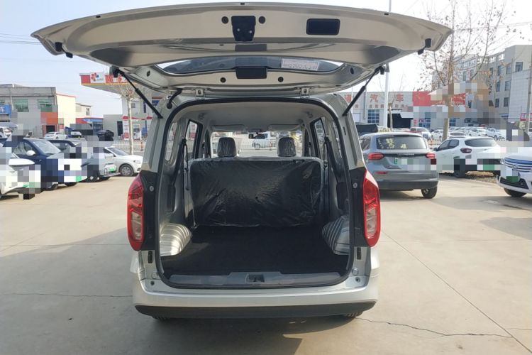 Used Wuling Hongguang New Energy 2024 All-Electric Model 300KM Practical Version Trunk