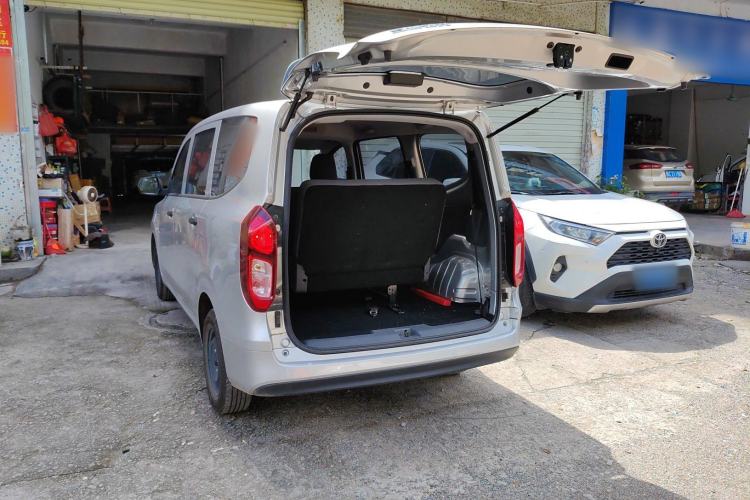 Used Wuling Hongguang New Energy 2024 All-Electric Model 300KM Practical Version Trunk