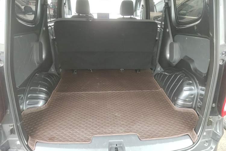 Used Wuling Hongguang New Energy 2024 All-Electric Model 300KM Practical Version Trunk