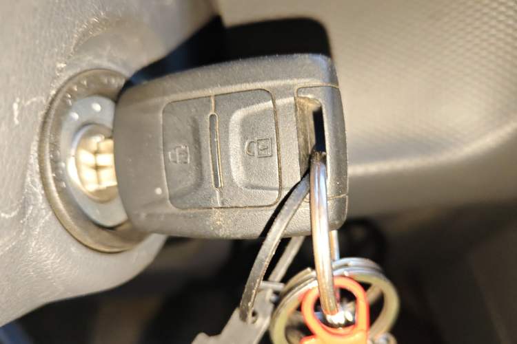 Used Wuling Hongguang New Energy 2024 All-Electric Model 300KM Practical Version Vehicle Key