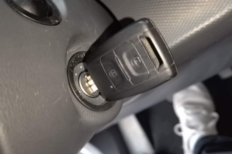 Used Wuling Hongguang New Energy 2024 All-Electric Model 300KM Practical Version Vehicle Key