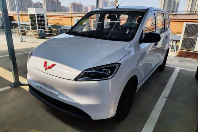 Used Wuling Hongguang New Energy 2024 All-Electric Model 300KM Practical Version
