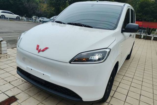 Used Wuling Hongguang New Energy 2024 All-Electric Model 300KM Practical Version
